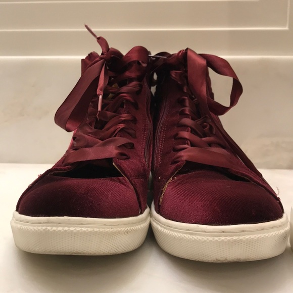 Sold! Steve Madden high tops sz 8 EUC burgundy - Picture 4 of 8